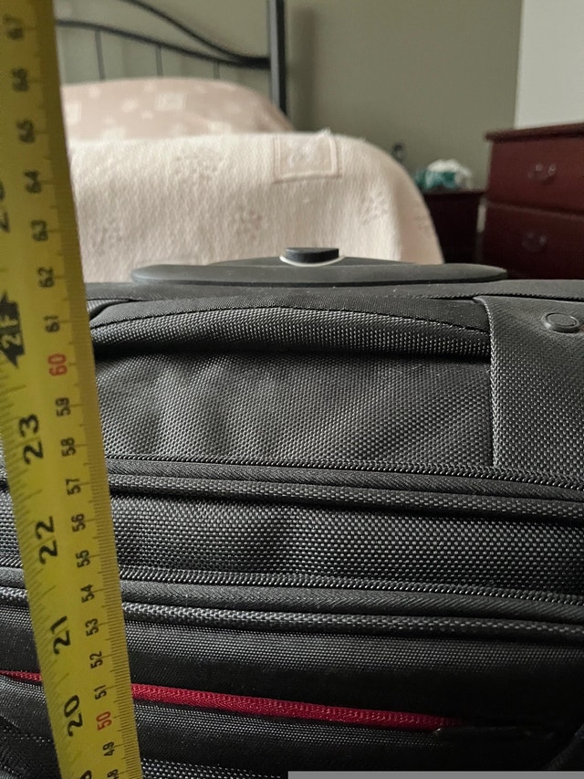 NEW!! Swiss mobility carry on luggage - photo 4