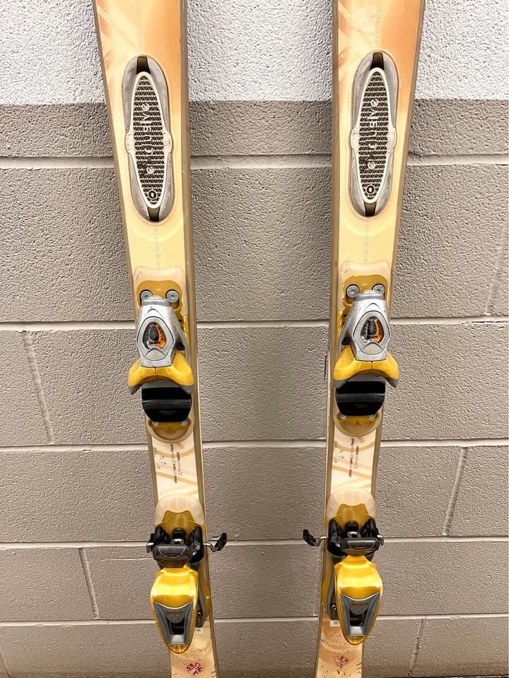 Dynastar Exclusive 10 Downhill Skis (150cm) - photo 2