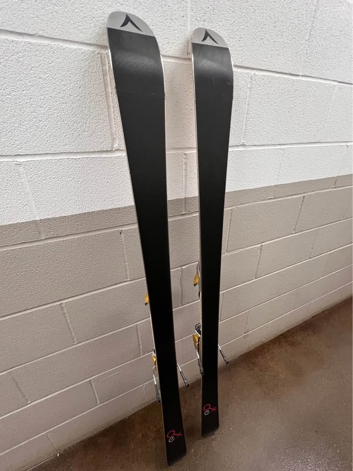 Dynastar Exclusive 10 Downhill Skis (150cm) - photo 4