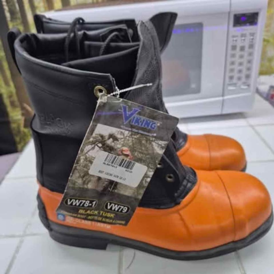 Brand New Caulked Sole Chainsaw Boots Mens Size 13 - photo 2