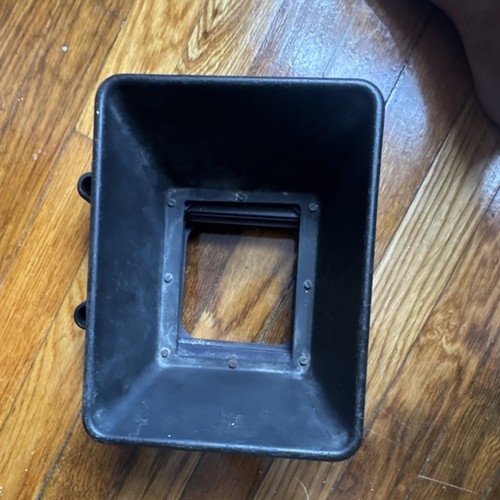 ARRI Rectangular Screw-In Camera Lens Hood - photo 2