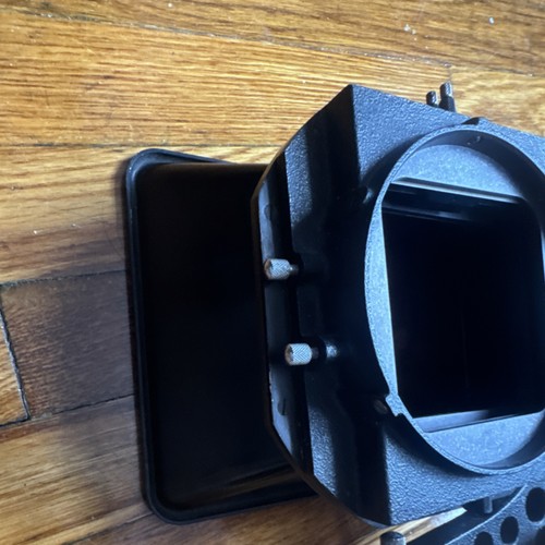 ARRI Rectangular Screw-In Camera Lens Hood - photo 4