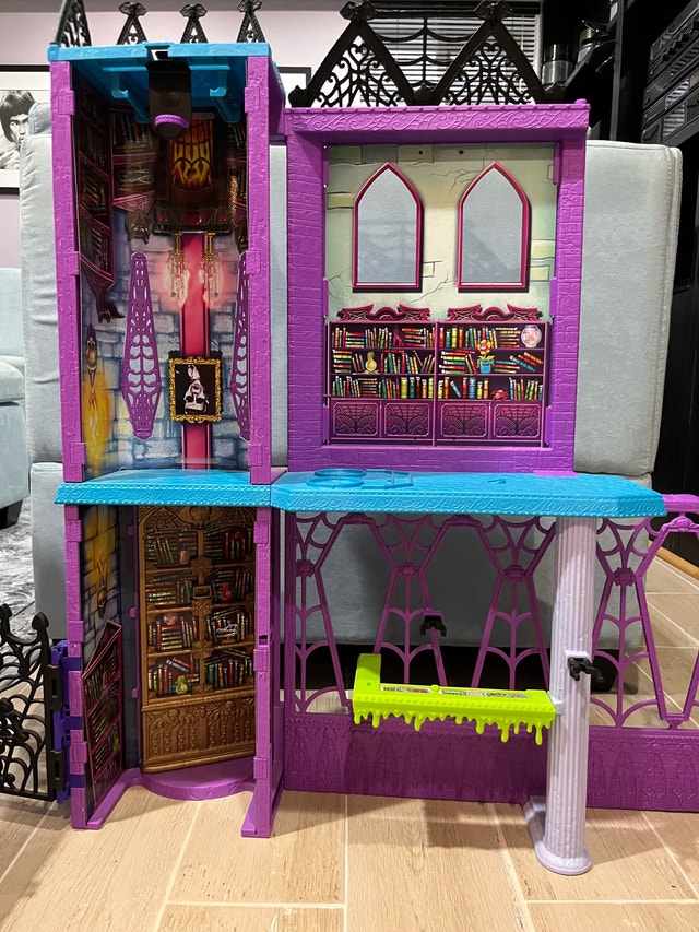 Monster High Deadluxe High School Playset - photo 5