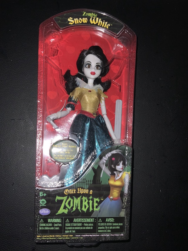 NEW in box - Zombie Snow White Doll