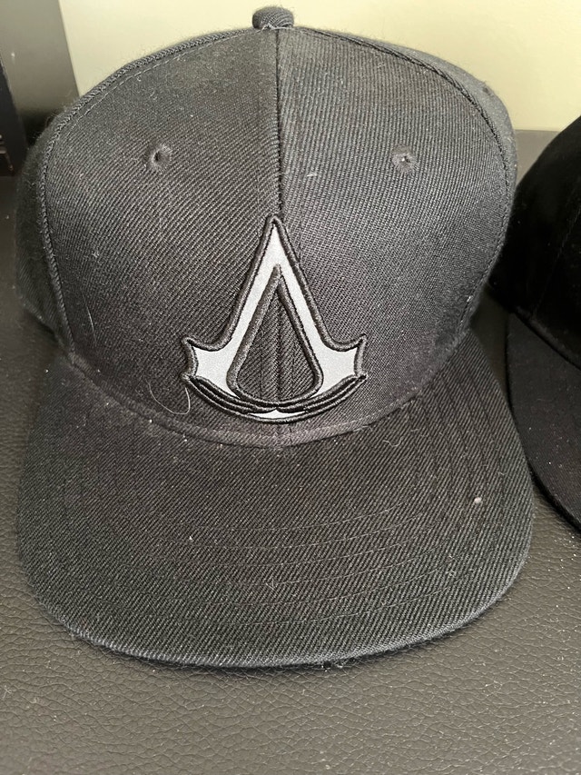 Brand NEW — Assassin's Creed Hats - photo 3