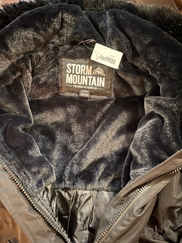 Brand NEW Storm Mountain Premium Winter Jacket Women Medium Size - photo 3