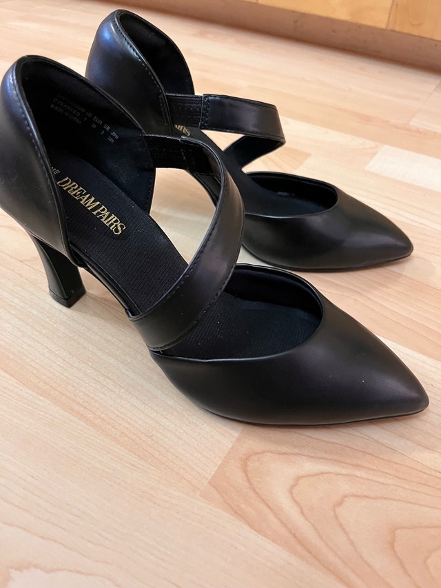 Brand NEW — DREAM PAIRS Black Heels Size 5 Dressy Shoes - photo 2