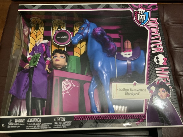 NEW in Box Monster High Headless Headmistress Bloodgood Doll