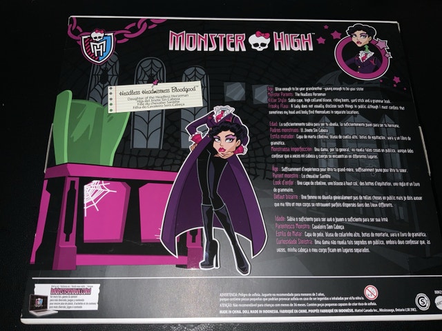 NEW in Box Monster High Headless Headmistress Bloodgood Doll - photo 3