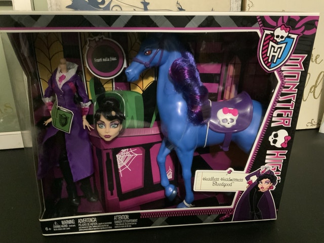 NEW in Box Monster High Headless Headmistress Bloodgood Doll - photo 4