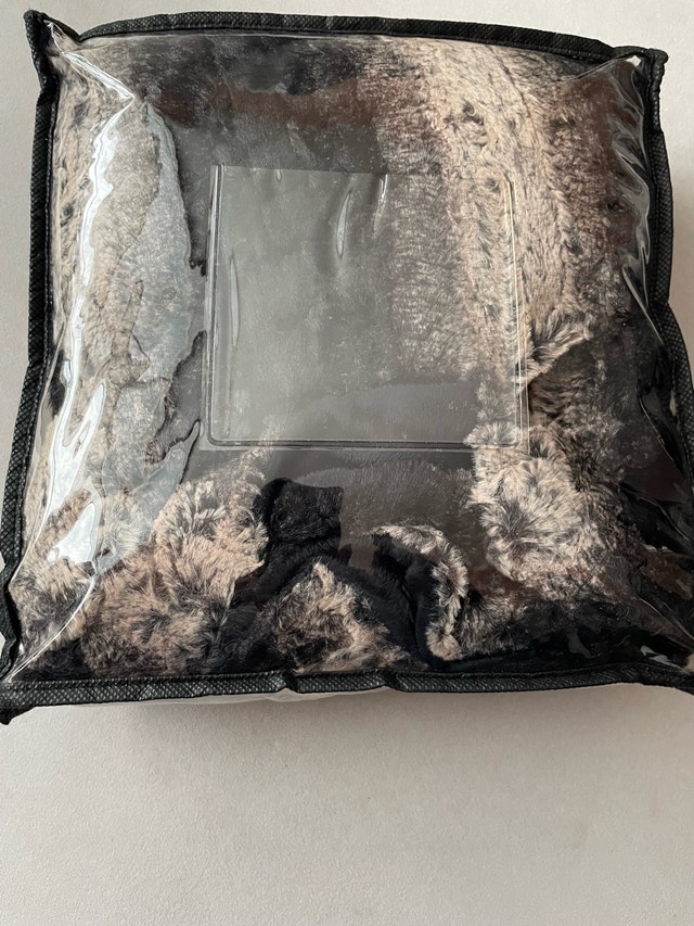 NEW Plush Throw Blanket 49”x58” - photo 3