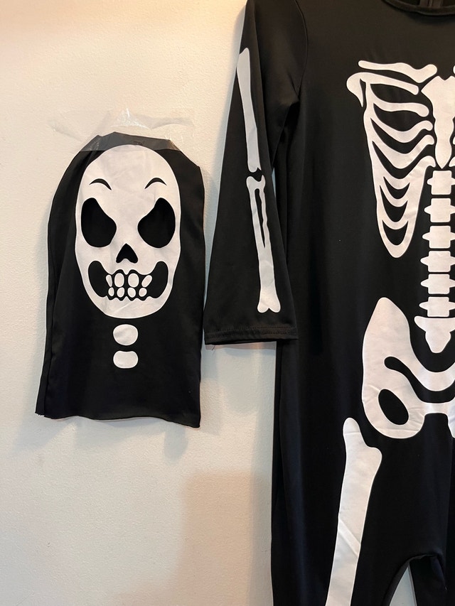 NEW Skeleton Onesie Costume Youth Size - photo 4