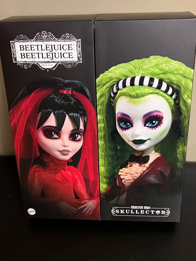Monster High Skullector Beetlejuice & Lydia Deetz Dolls