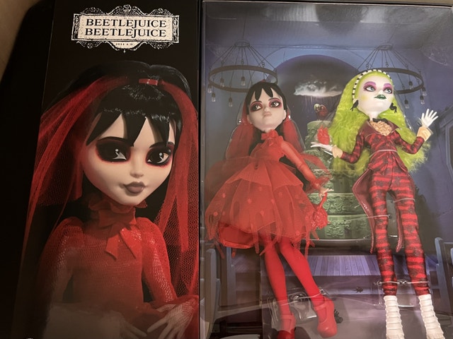 Monster High Skullector Beetlejuice & Lydia Deetz Dolls - photo 3