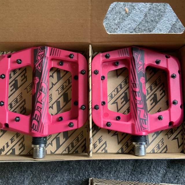 Brand NEW ENLEE Aluminum Alloy Bike Pedals $25 pair - photo 4