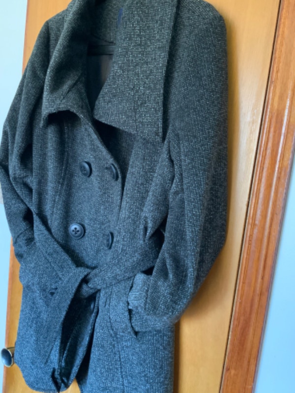 NEW — Beautiful Winter Coat Fully Lined Warm — Women Size 13