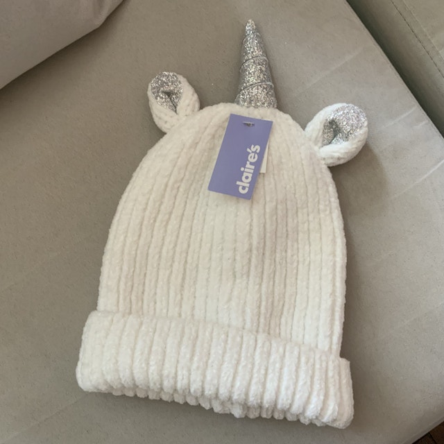 Claire’s Unicorn Kids Beanie Hat Super Soft Plush — NEW
