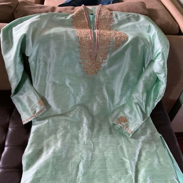 Men’s Kurta — Size 42 — Fully Lined Embellished Long Kurta