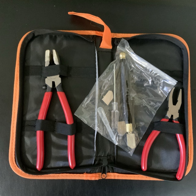 NEW Glass Cutter Tool Set