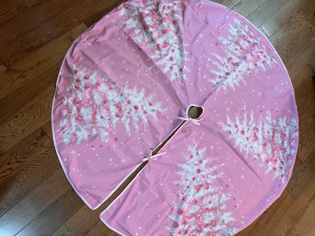 NEW — Pink Christmas Tree Skirt