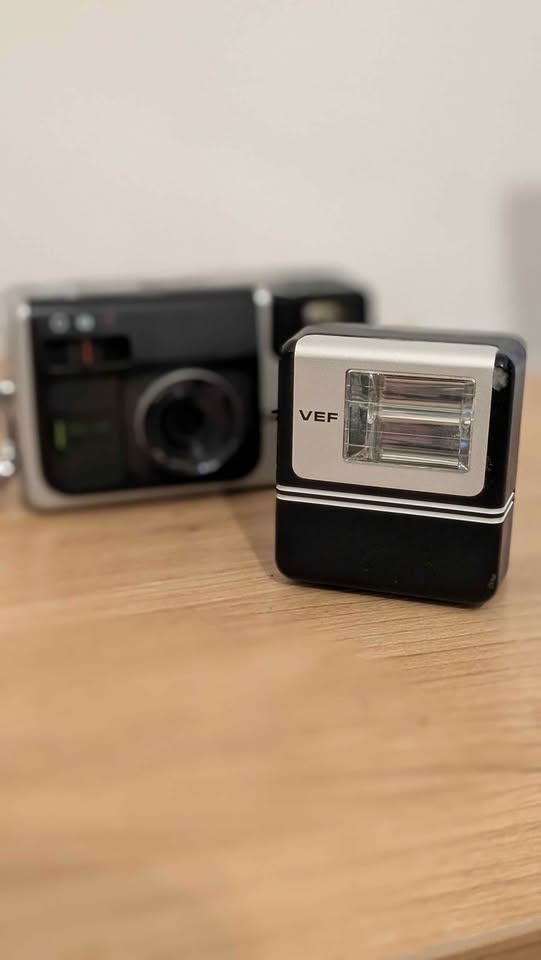 Hanimex VEF pocket camera - photo 2