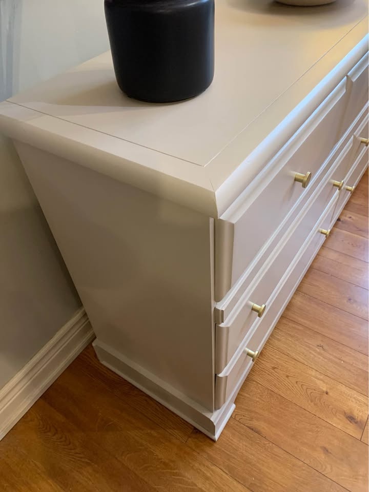 Modern Dresser & Two Nightstands - photo 3