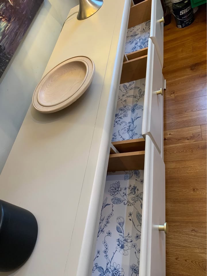 Modern Dresser & Two Nightstands - photo 5