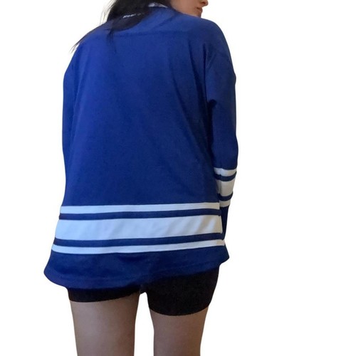 Toronto Maple Leafs Reebok NHL Women’s Hockey Jersey Large - photo 3