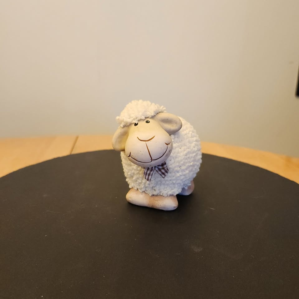 Fuzzy the Miniature Sheep, Decor - photo 4