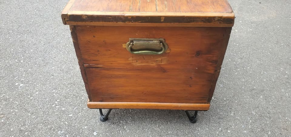 Vintage Pine Box with File Folders and Hinged Top - photo 4