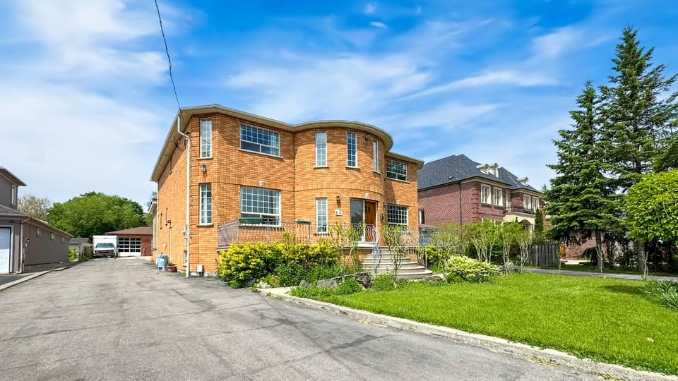 5 Beds 3 Baths - House - photo 3