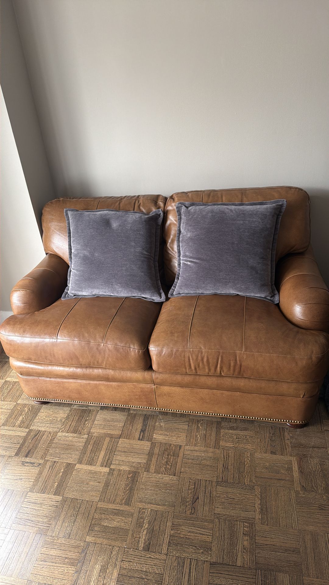 Camel Leather Couch Set + Tufted Ottoman (Modern / Excellent Con - photo 2