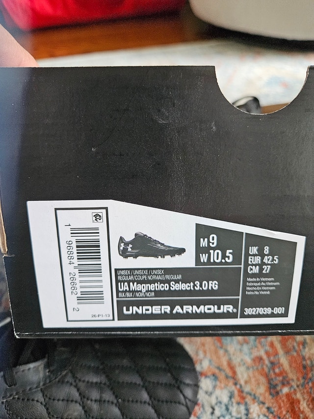 Mens/boys soccer shoes - Under Armour size 9 - photo 4