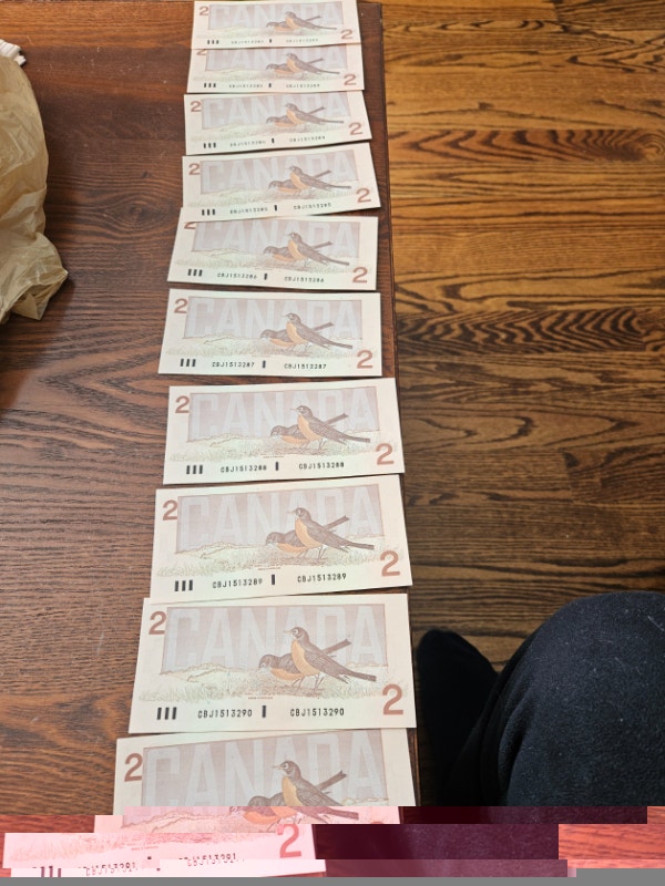 Mint 2$ Canadian dollar bill (1986) - photo 3