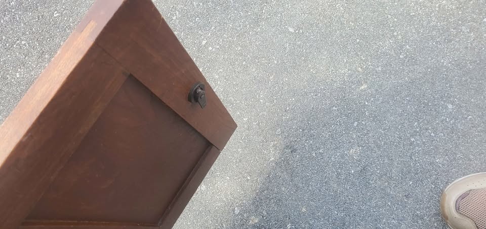 Dry sink, sideboard, bedside table, Baby change table? - photo 2