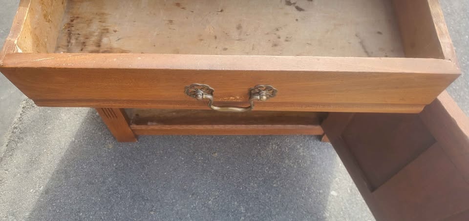 Dry sink, sideboard, bedside table, Baby change table? - photo 3