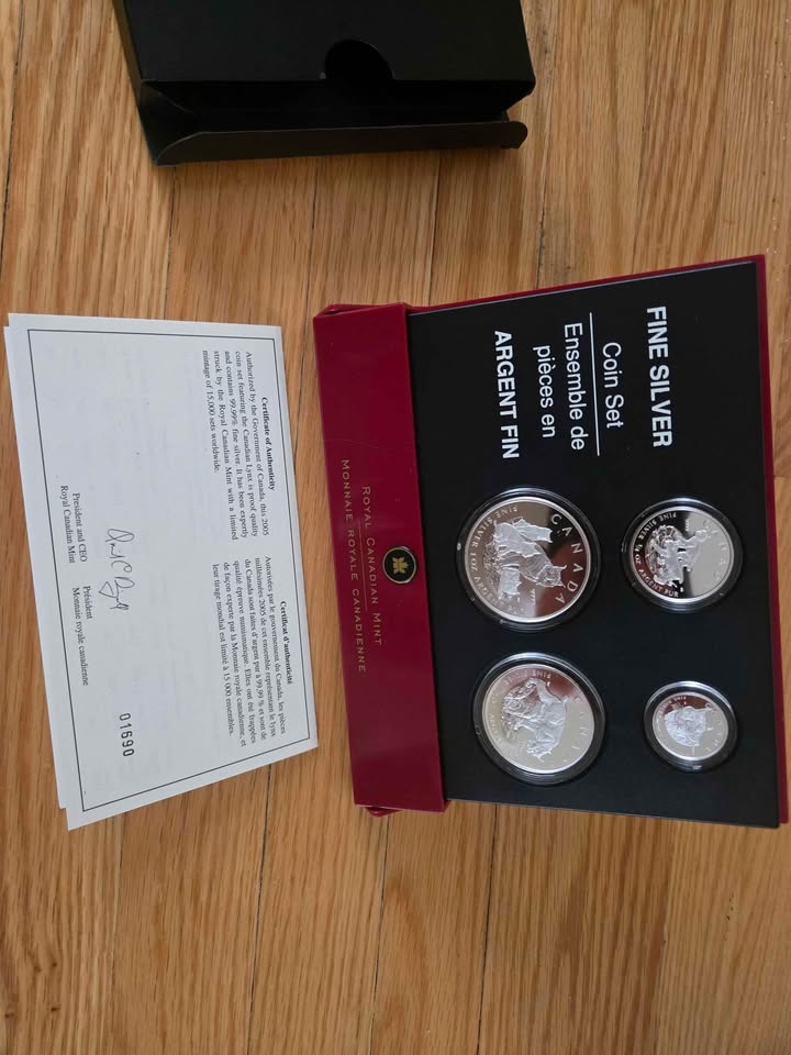 2005 Royal Canadian Mint .9999 Fine Silver Lynx Coin Set - photo 2
