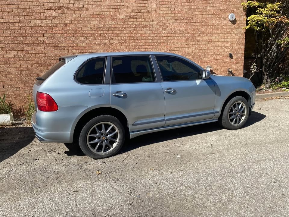 2006 Porsche Cayenne S Titanium Edition Part Out - photo 4