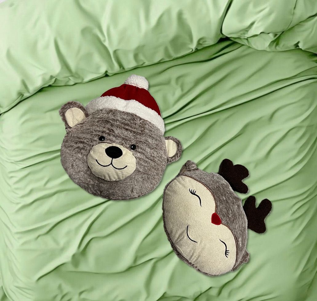 Lanpn Christmas Elk Bear Throw Pillows Set of 2 - photo 2