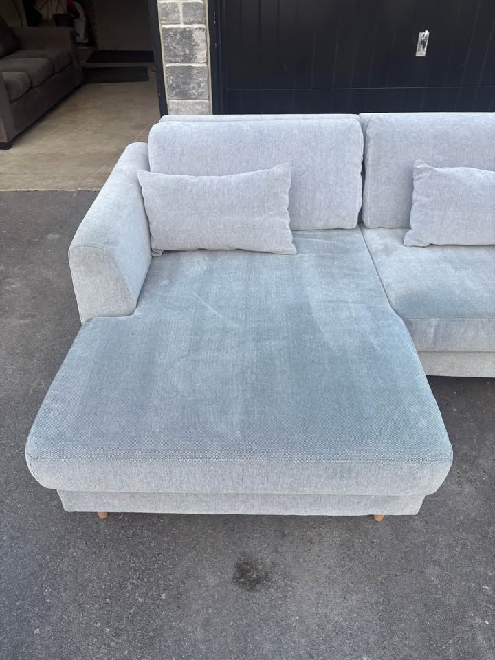 Light Grey Sectional Sofa - Free Delivery | Great Condition - photo 5