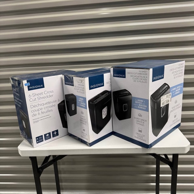 Insignia 10 & 6 Sheet Cross Cut Shredders