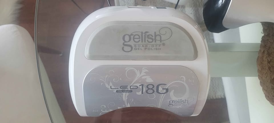 5 Gelish UV Nail Machines - Good Condition - photo 4