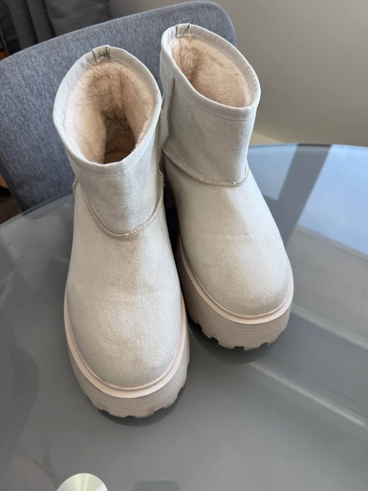 White boots women size 9 - photo 2