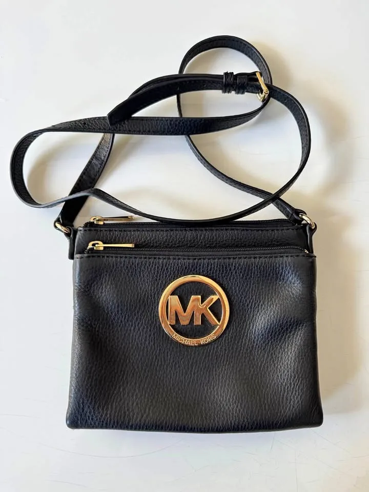 Micheal Kors cross body purse black leather thumbnail