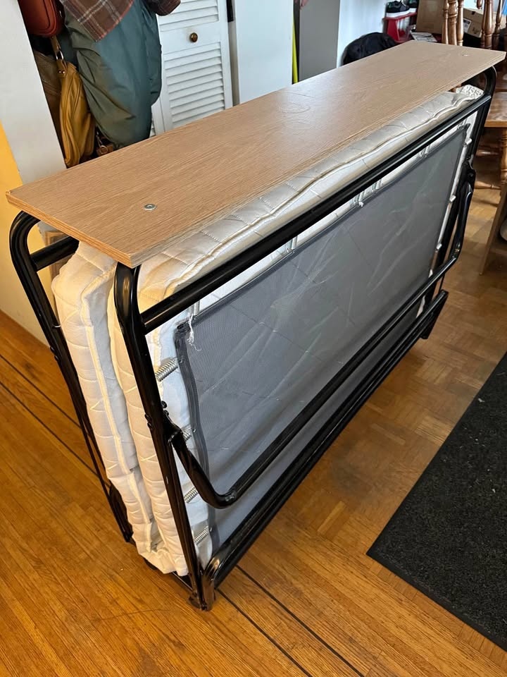 Folding & Rolling Bed
