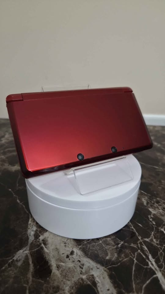 Modded Flame Red 3DS with Mario Etching, 32GB SD - photo 5