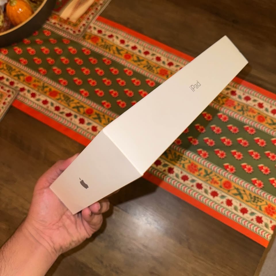 Apple iPad (A16) Wi-Fi 128GB Silver 2025 - photo 2