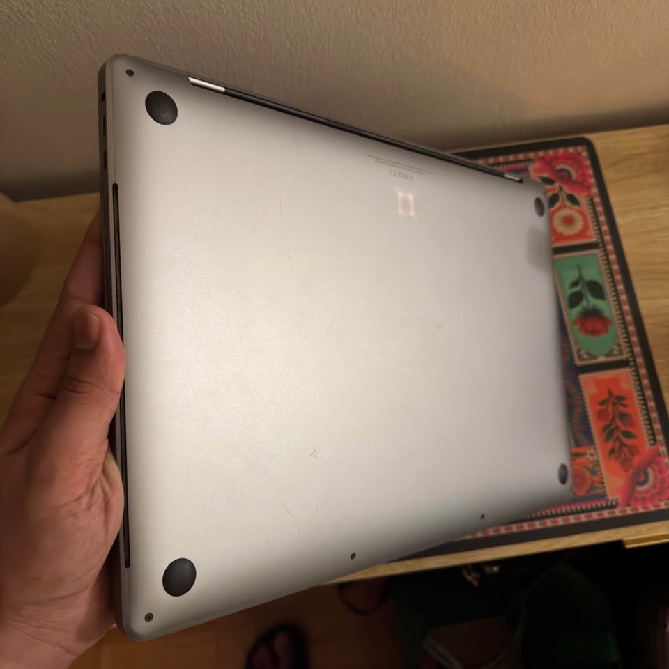 Apple MacBook Pro 2019 16-inch i9 32GB 1TB Silver - photo 2