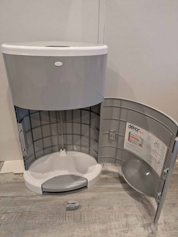 Dekor Diaper Pail Plus - photo 5