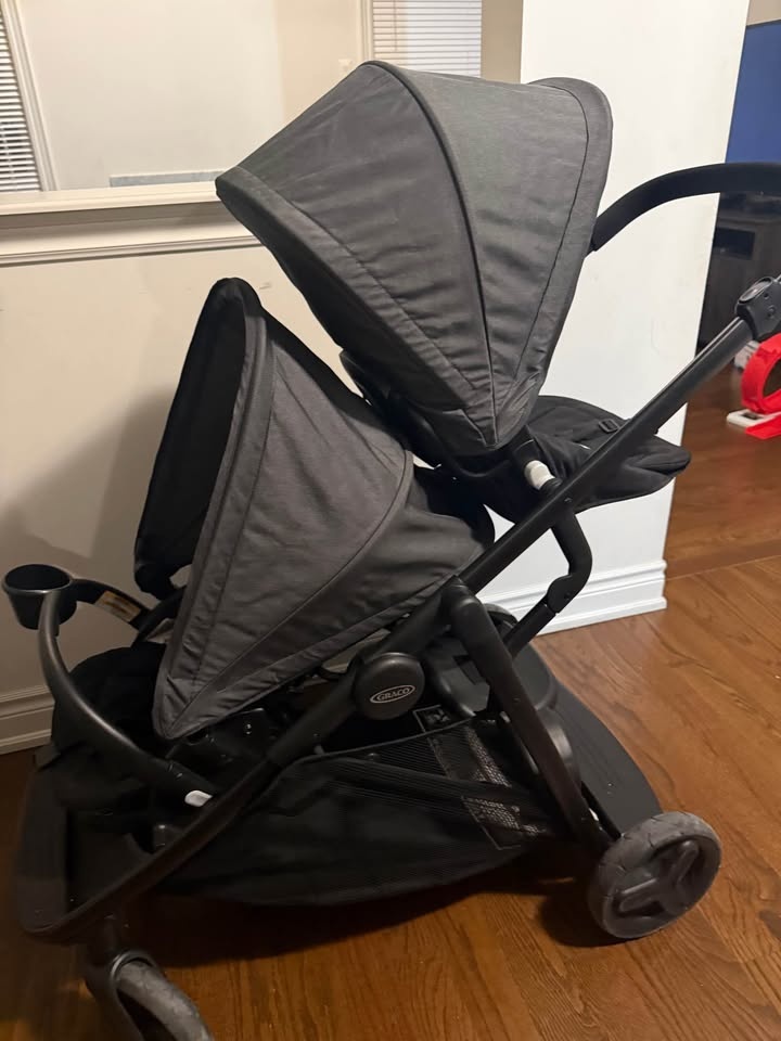 Graco Double Stroller – Excellent Condition – Perfect for Twins! - photo 2